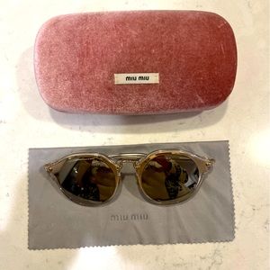 USED Light Grey Mirror Metal Sunglasses